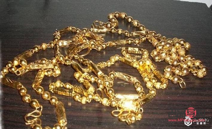 <h3>長沙黃金首飾回收價格解析</h3>