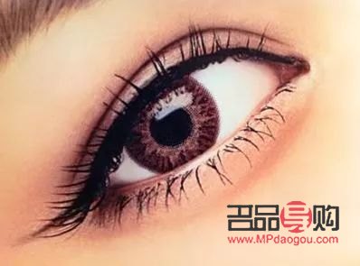 <h3>雙眼皮不對(duì)稱怎么辦？解決一寬一窄的雙眼皮問題</h3>