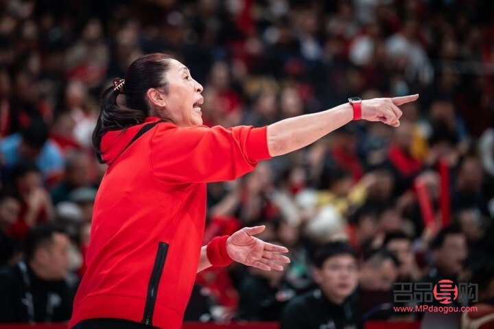 國際籃球日送什么禮物(籃球相關(guān)的禮物可以送什么)