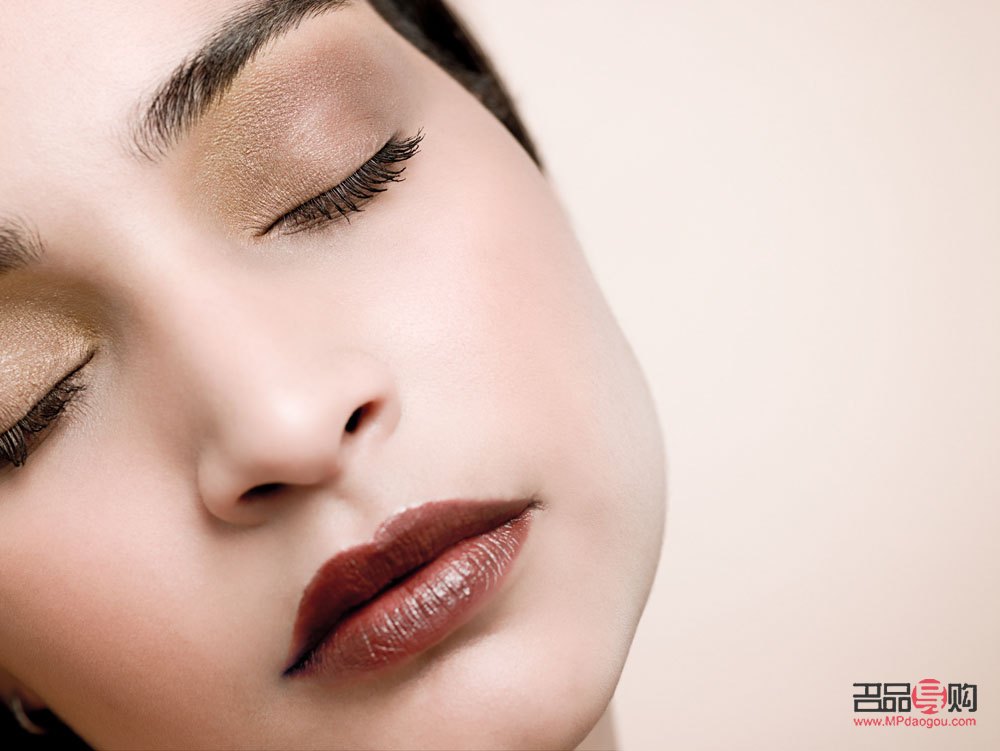 彩妝怎么打造容顏(彩妝怎么打造容顏效果好)