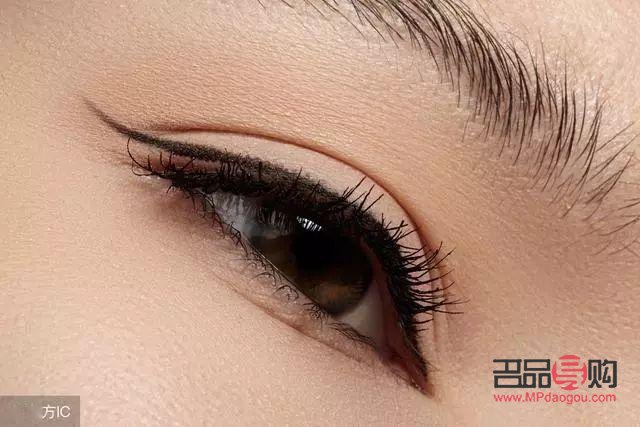 單眼皮畫眼線教程視頻初學(xué)者(單眼皮畫眼線教程視頻初學(xué)者圖片)
