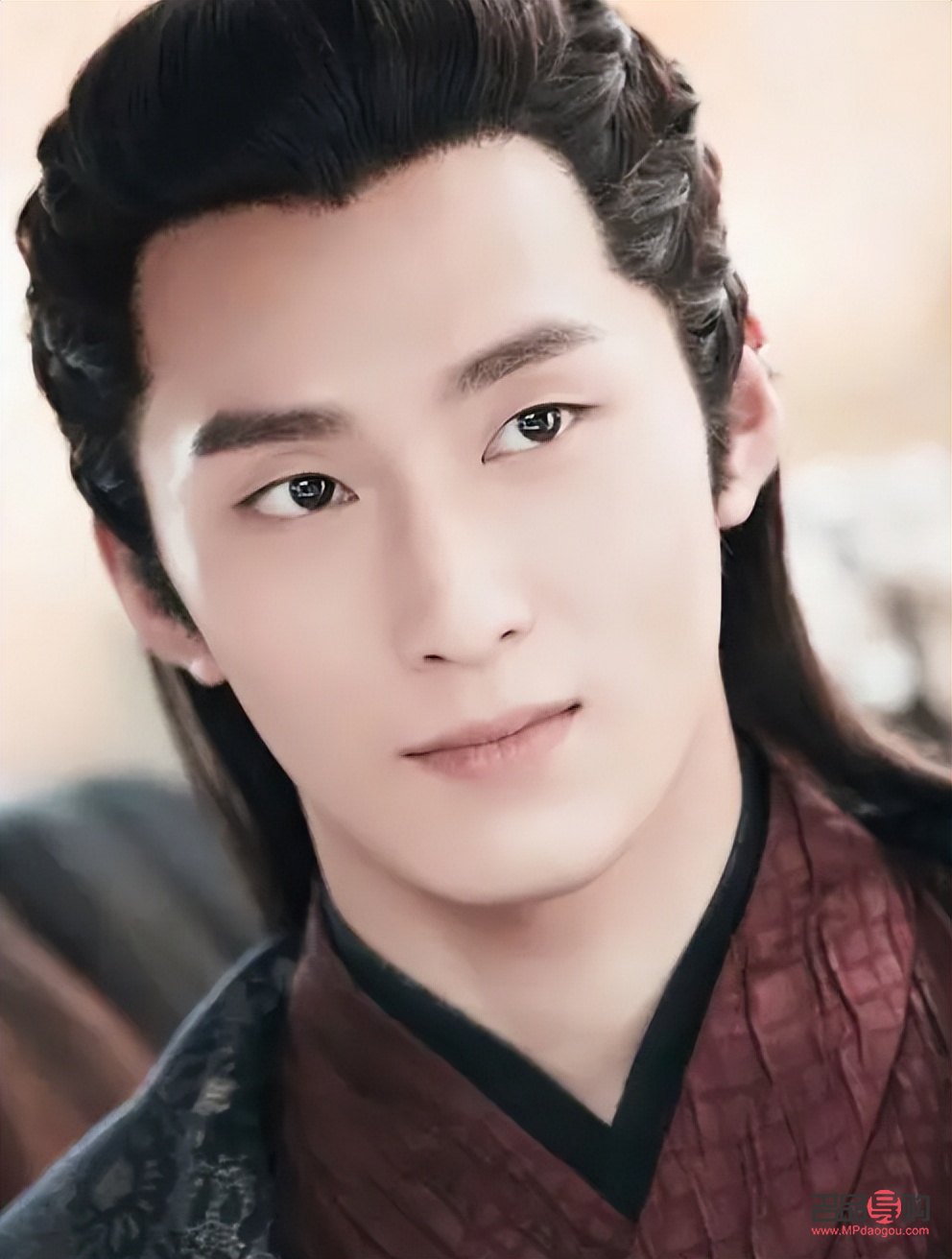 女人什么眼型最富貴鳴鳳眼(鳳眼的女生)