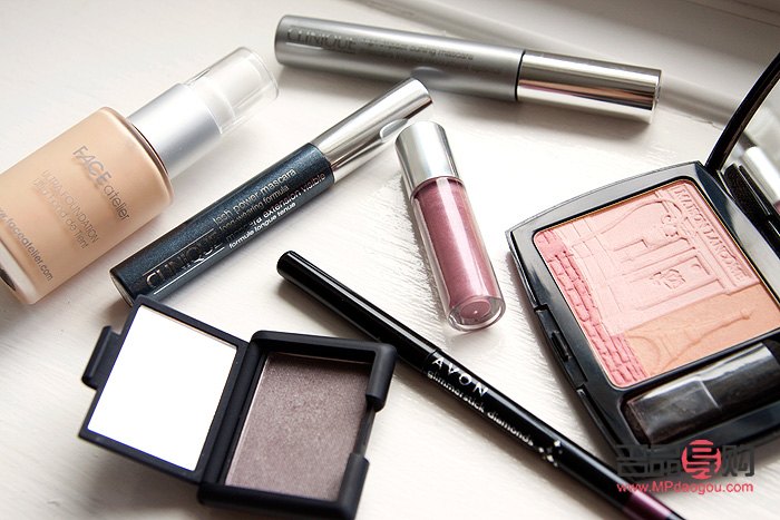 <h3>探究Tet彩妝的魅力與品質(zhì)</h3>