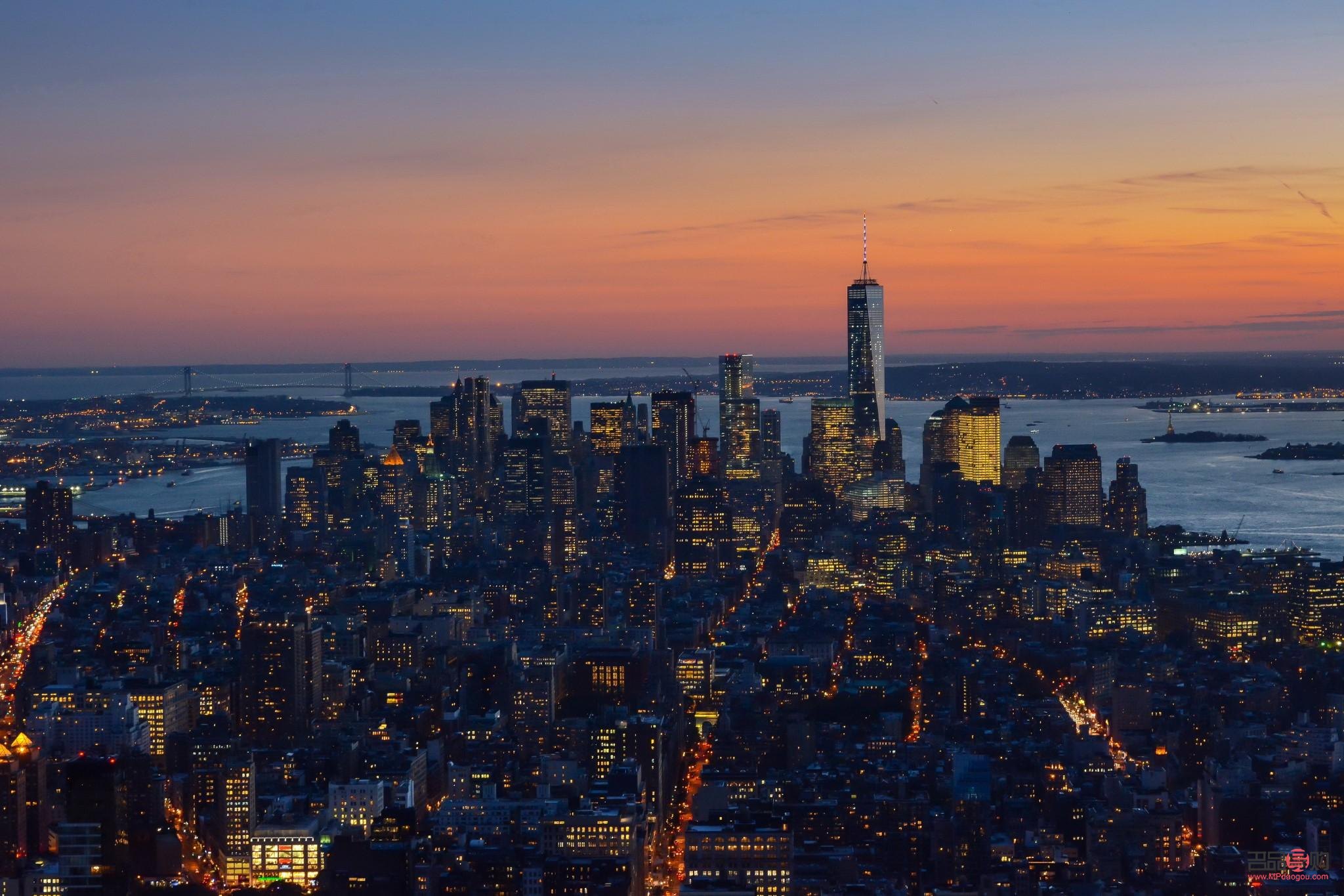 紐約黃金實(shí)時(shí)行情分析(紐約黃金實(shí)時(shí)行情分析)