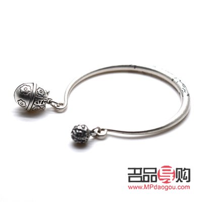 送文藝女青年什么禮物(送文藝女青年什么禮物比較好?)