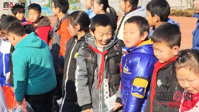 禮物是怎么形成的視頻(禮物是怎么來的)