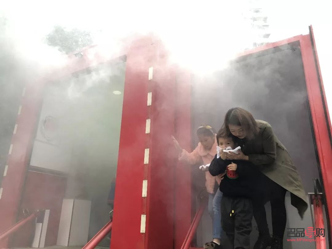 妹子生氣了，選什么禮物來“滅火”？