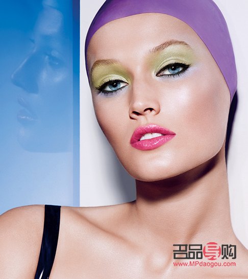 <h3>當(dāng)下彩妝趨勢(shì)解析：從自然裸妝到個(gè)性創(chuàng)意的多元演變</h3>