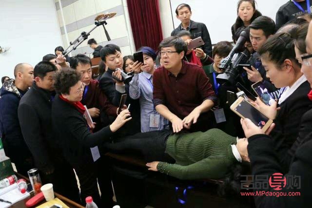 眼眶凹陷怎么恢復(fù)飽滿 中醫(yī)調(diào)理(眼眶凹陷怎么恢復(fù)飽滿 中醫(yī)調(diào)理方法)