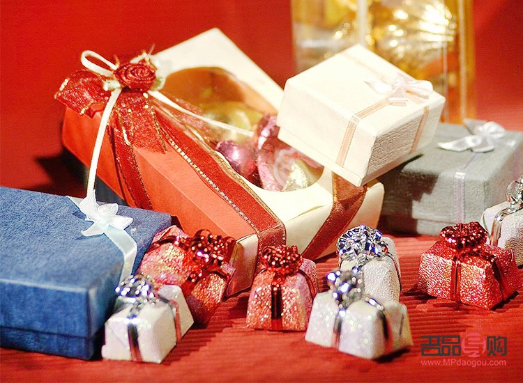 精選禮物內(nèi)的小驚喜，增添別樣情感