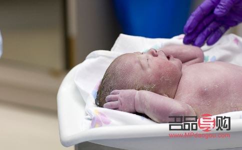 早產兒該如何護理身體(早產兒該如何護理身體呢)