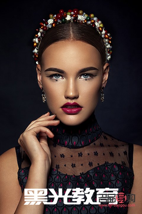 <h3>彩妝教學(xué)之道：如何講好一堂生動(dòng)的彩妝課</h3>