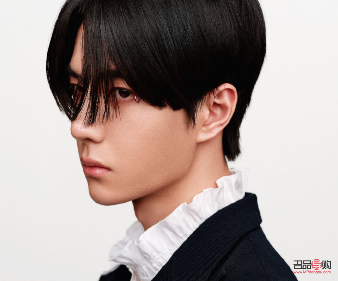 <h1>彩妝新手必學(xué)：臉上如何畫彩妝全攻略</h1>