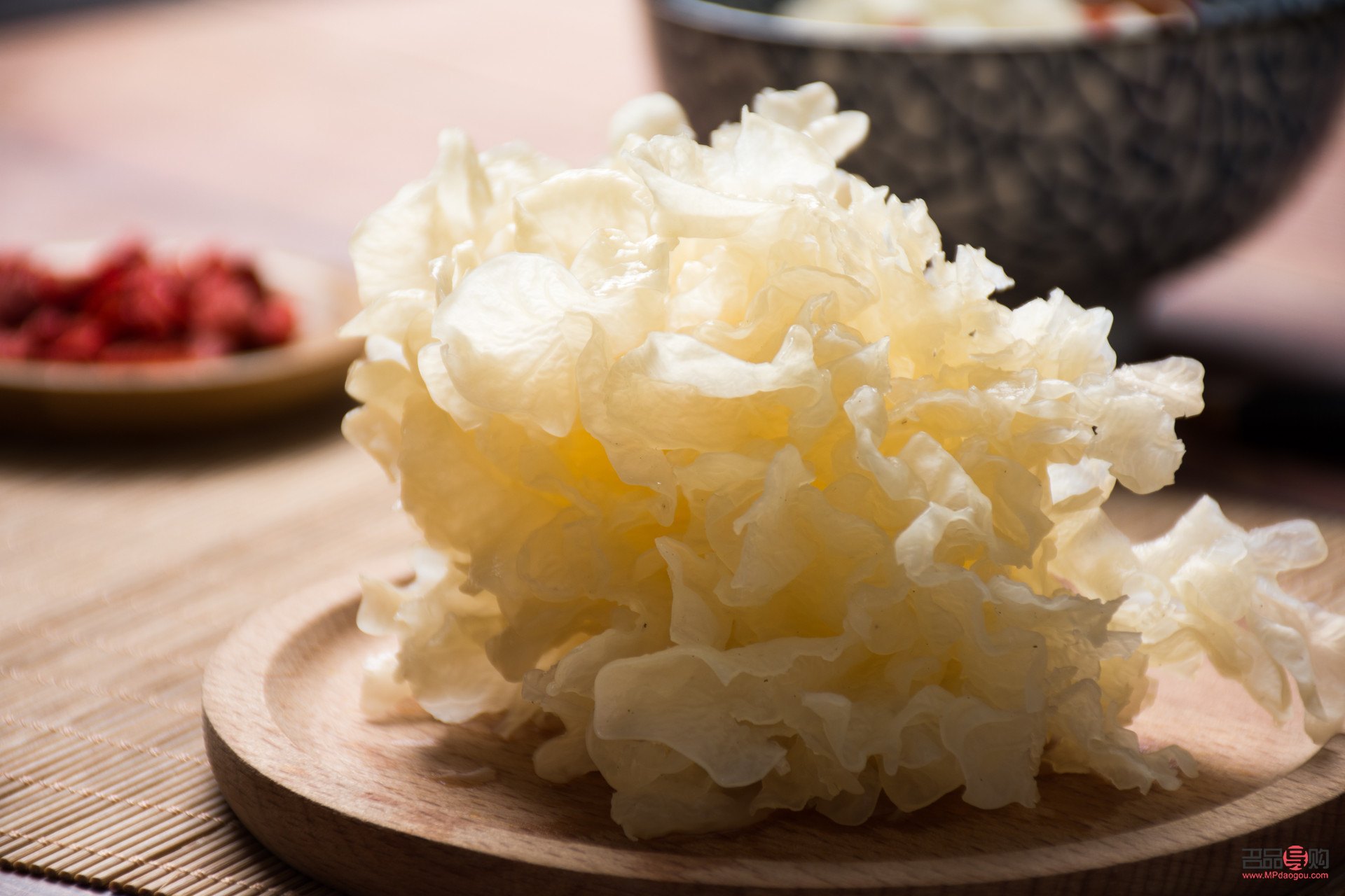 銀耳配什么才美容(銀耳配什么才美容養(yǎng)顏)