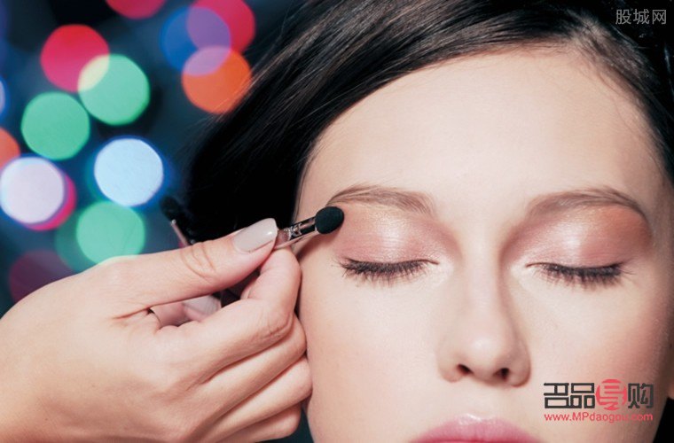 魅力彩妝怎么使用(魅力彩妝怎么使用方法)
