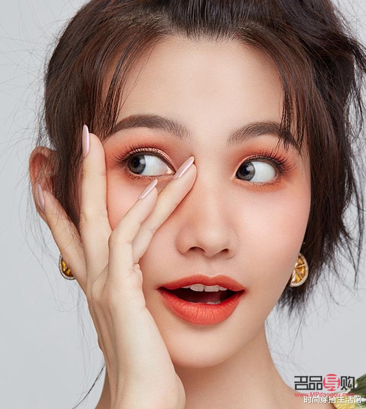 如何選擇女生彩妝(如何選擇女生彩妝顏色)