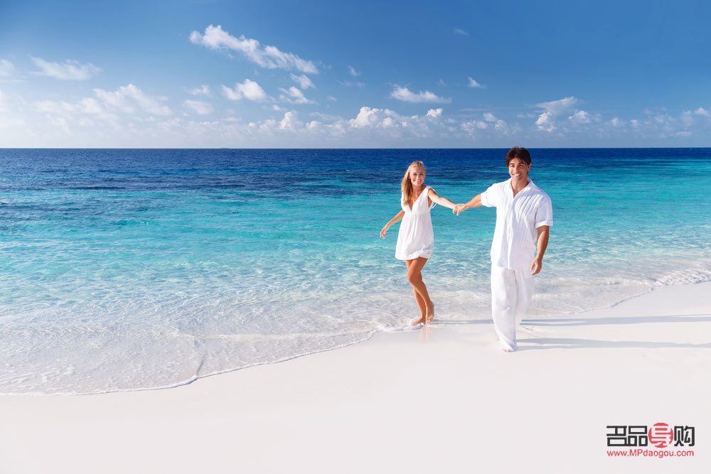 國(guó)慶節(jié)女人買(mǎi)什么禮物(國(guó)慶節(jié)女人買(mǎi)什么禮物比較好)