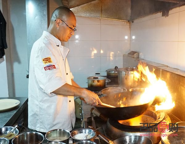 美蛙是美容嗎(美蛙是美容嗎還是美容)