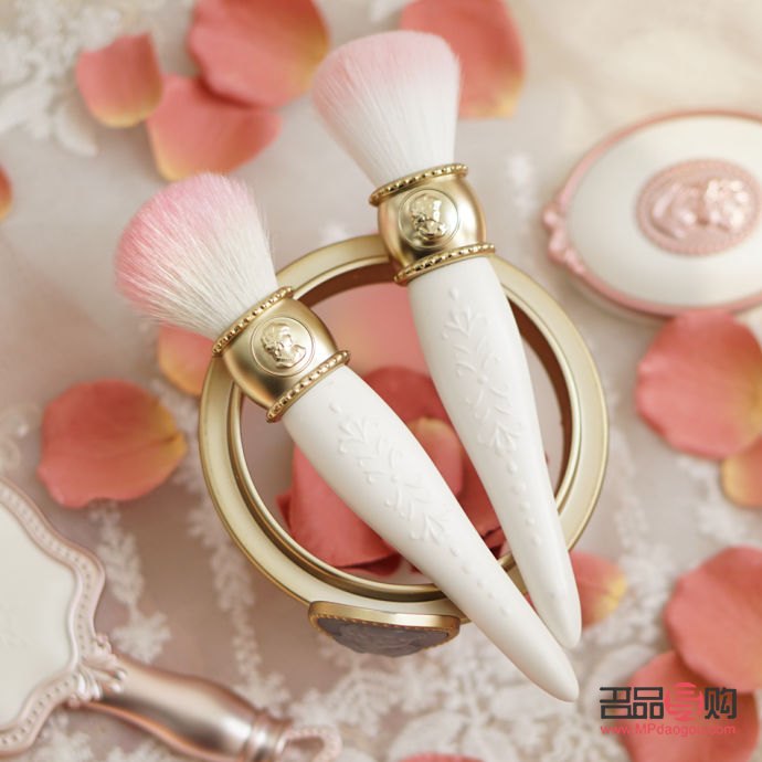 怎么買整套彩妝(怎么買整套彩妝好)