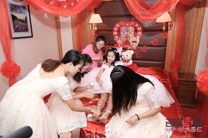 親妹妹結(jié)婚禮物怎么送(親妹妹結(jié)婚禮物怎么送合適)