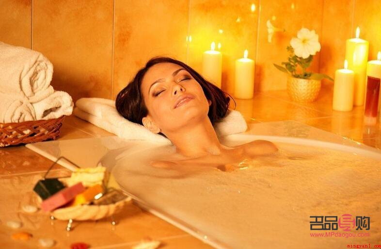 <h3>女性身體護(hù)理：泡澡的益處與注意事項(xiàng)</h3>