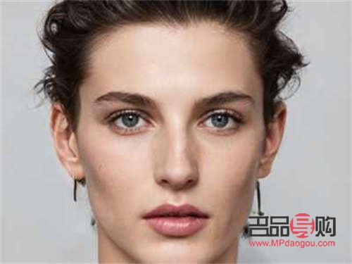 <h3>雙眼皮一邊寬一邊窄面相解析</h3>