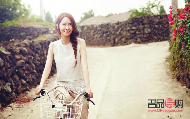 打造完美眼妝，這些材質(zhì)的化妝品你不可或缺