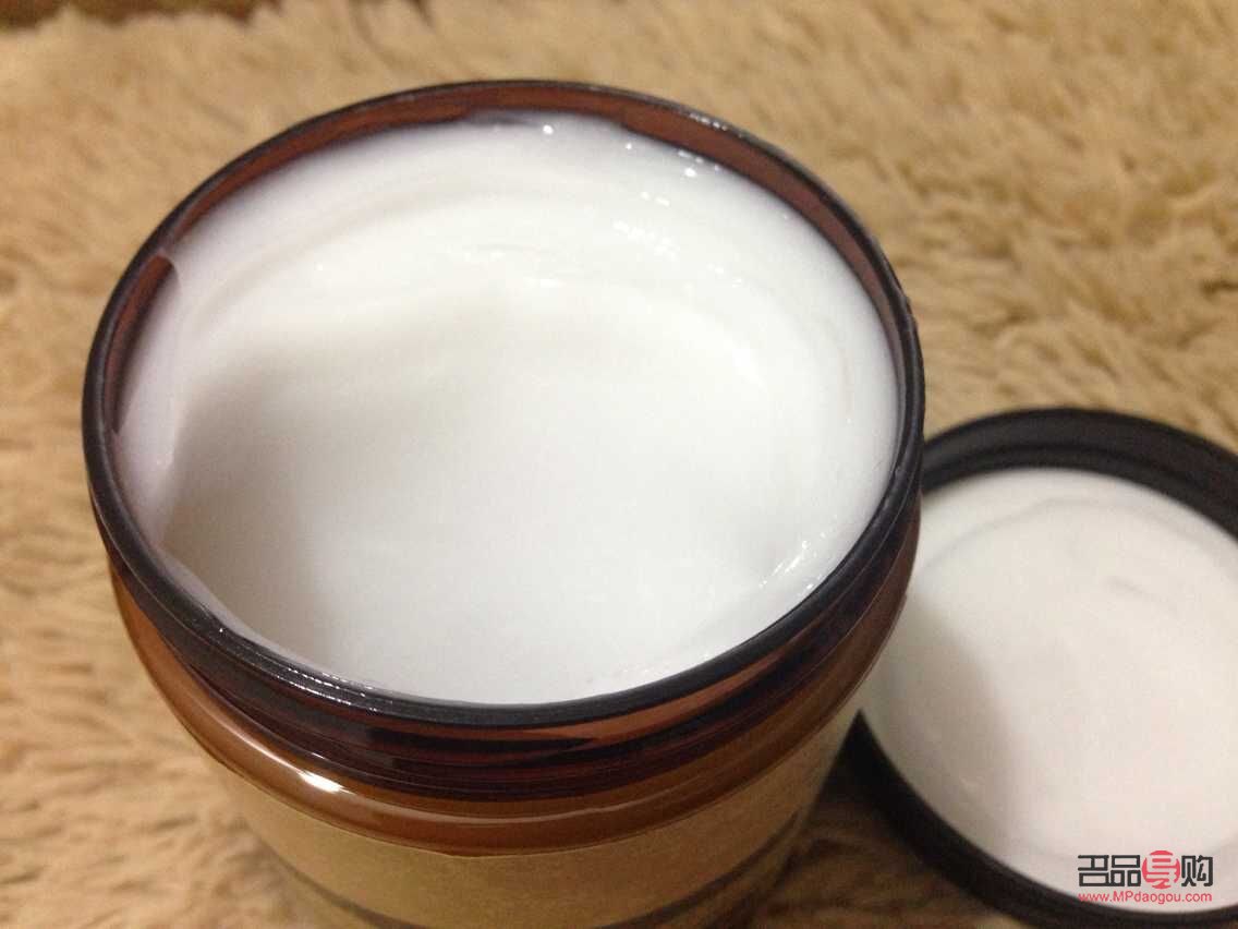 <h3>魚油能抹臉美容嗎？</h3>