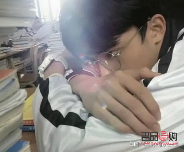 送帥哥老師禮物合適嗎？