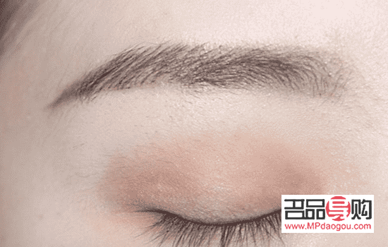 化眼妝的正確步驟(正確的化妝順序七步圖片)