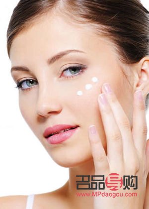 <h3>探索傳統(tǒng)智慧：去眼窩凹陷的土方法</h3>