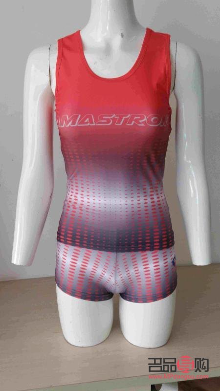 <h3>解讀女人眼皮下垂：成因、影響與對策</h3>