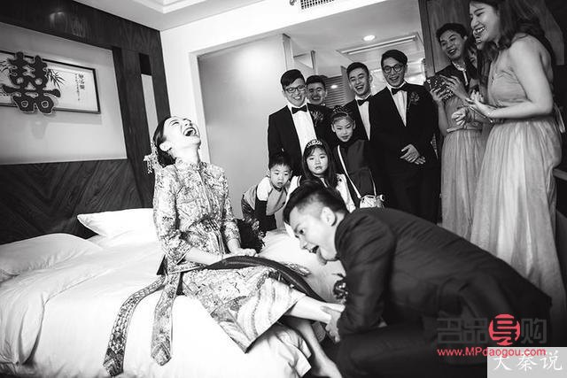 <h3>提親時女方應回贈何種禮物？</h3>