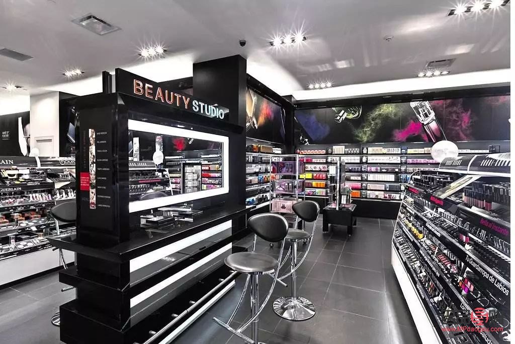 <h3>彩妝探店指南：輕松找到心儀的彩妝店</h3>