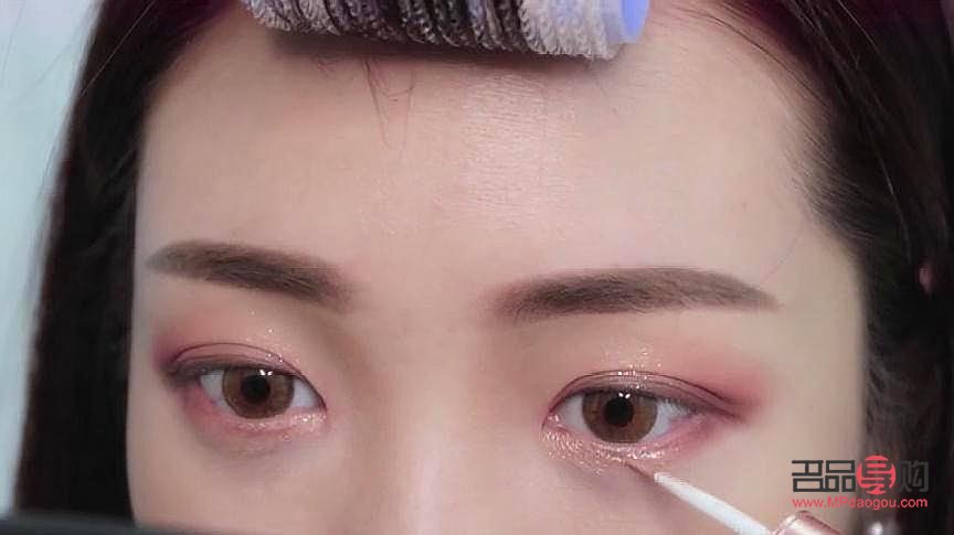 新手學畫眼線視頻教程圖片(新手學畫眼線視頻教程圖片大全)