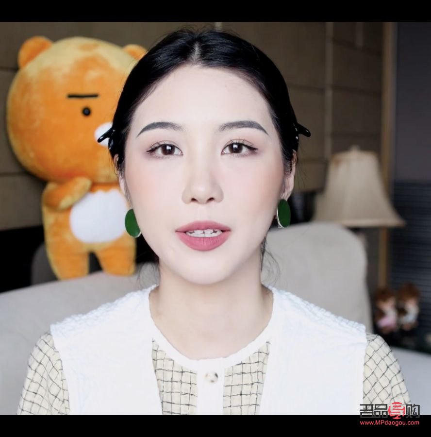 眼部有細(xì)紋干紋如何改善視頻(眼部有細(xì)紋干紋如何改善視頻講解)