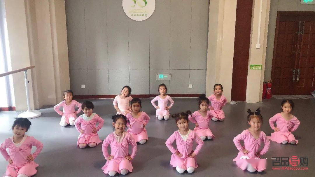 給學(xué)舞蹈的送什么禮物(給學(xué)舞蹈的送什么禮物比較好)