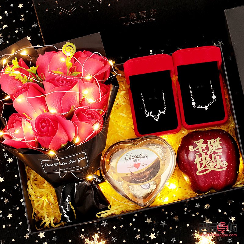 結(jié)婚2年送什么禮物(結(jié)婚2年送什么禮物好)