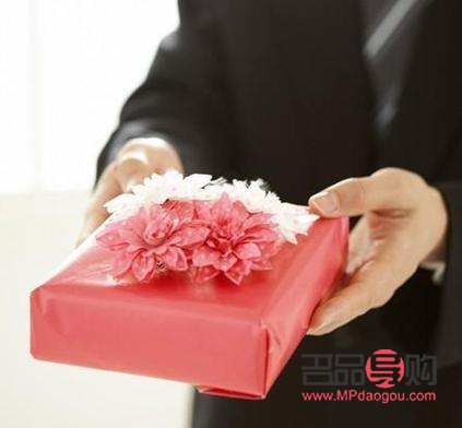 老板怎么過(guò)生日送禮物(老板怎么過(guò)生日送禮物呢)