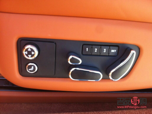 <h3>從內(nèi)雙到外雙：打造迷人雙眼皮的秘訣</h3>