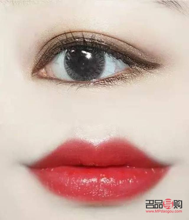 簡(jiǎn)單又好看的眼影涂抹技巧