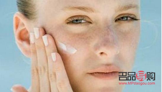 <h3>彩妝變黑秘訣大公開</h3>