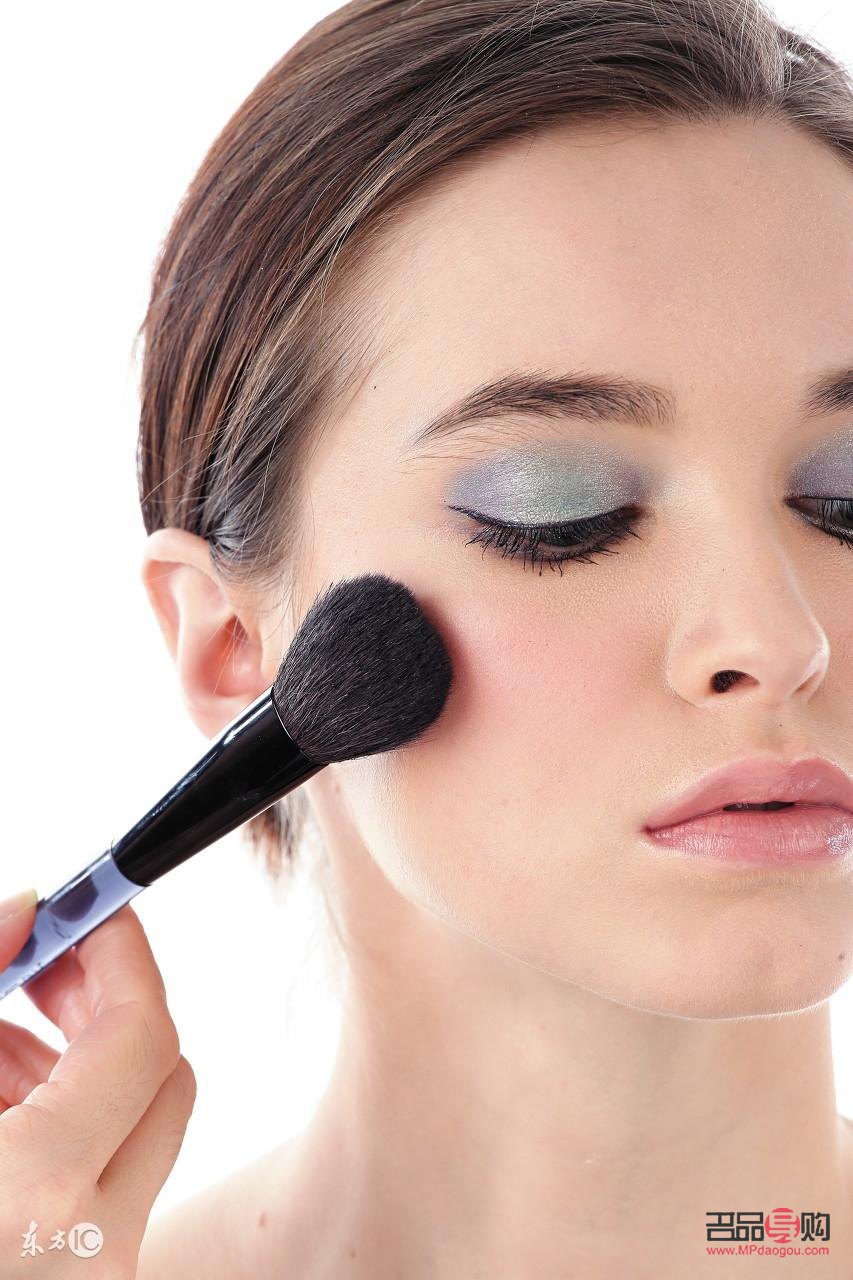 如何快速消耗彩妝(如何快速消耗彩妝的脂肪)