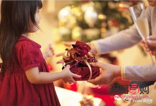 送孩子什么禮物好呢(送孩子什么禮物好呢女孩)