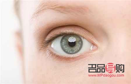 天生眼皮浮腫怎么改善(天生眼皮浮腫怎么改善呢)