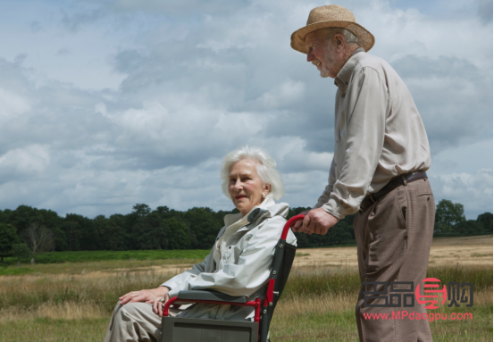 83歲送什么禮物好看(83歲送什么禮物好看女)