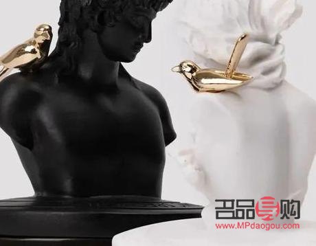 <h3>異性送貴重禮物：妥善處理的藝術(shù)與智慧</h3>