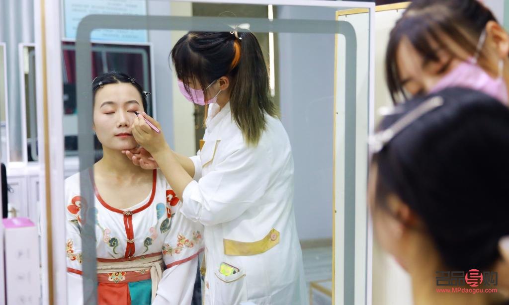 下午做身體護(hù)理好不好(下午做身體保健好嗎)