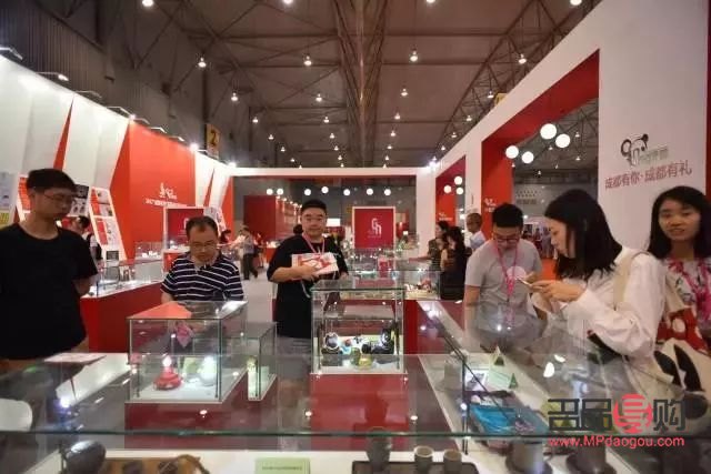 QQ為什么看不見禮物(qq為什么看不見禮物展示)