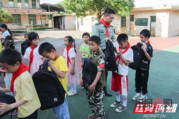 校園劇生日禮物是什么(校園劇生日禮物是什么)